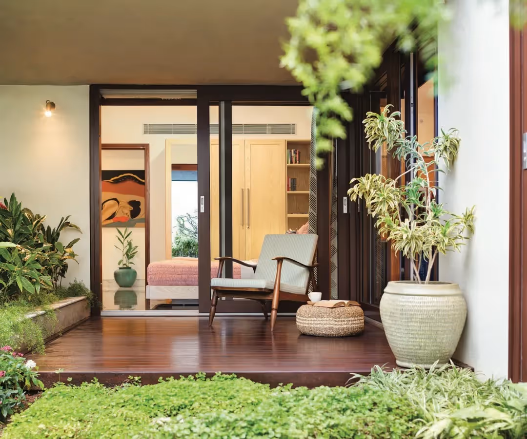 Lakeside 3 BHK with Private Garden - Down by the Water - Image 3